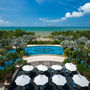 Crowne Plaza Bay By Ihg Resort