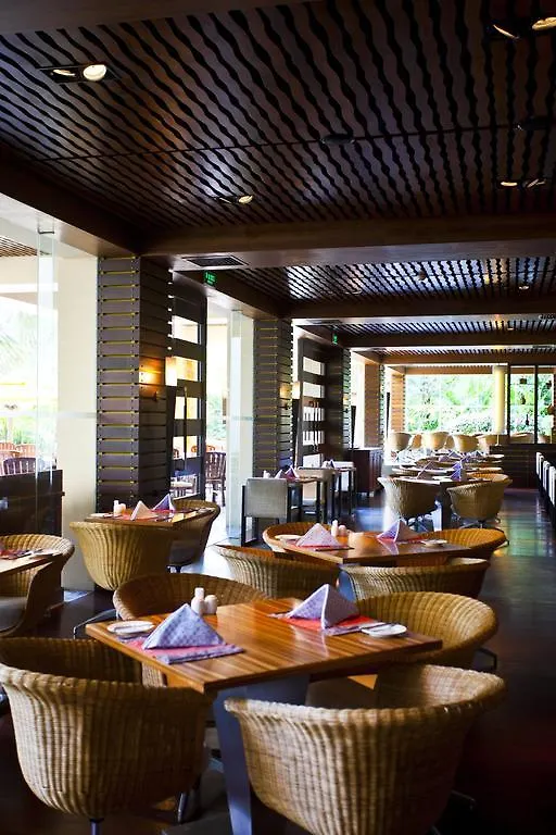 Resort Club Med Sanya Hotel