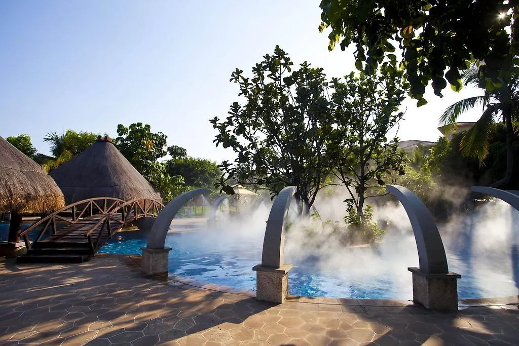 Resort Club Med Sanya Hotel
